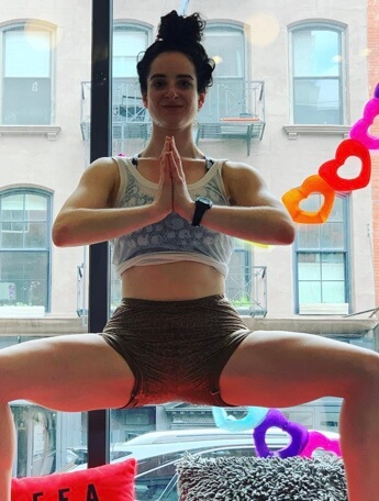 Lara Melanie Saget doing her yoga.